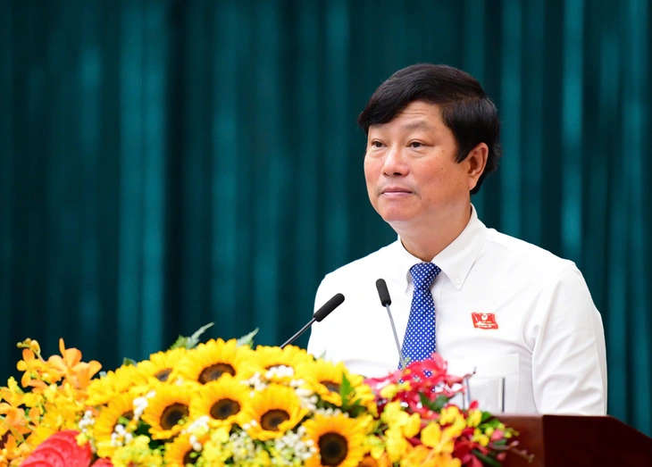 Chủ tịch HĐND TP.HCM: mời chuyên gia, doanh nghiệp để hoàn thiện nghị quyết - Ảnh 1.