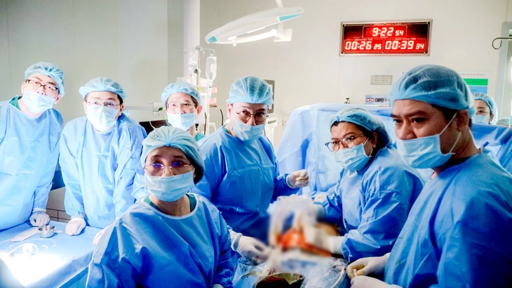 Bác sĩ TP.HCM thông tim thành công cho bào thai nhỏ nhất từ trước đến nay, tổng cộng 15 ca - Ảnh 2.