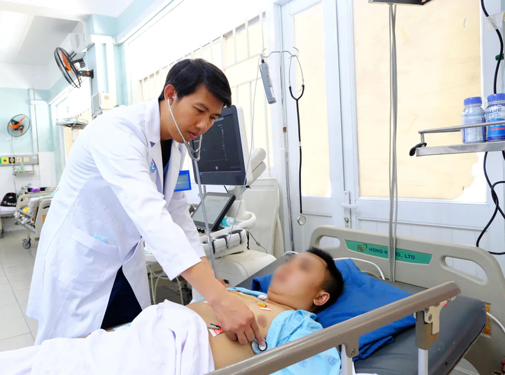 Hội chẩn từ xa, cứu sống nam thanh niên bị viêm cơ tim cấp nguy kịch - Ảnh 2.