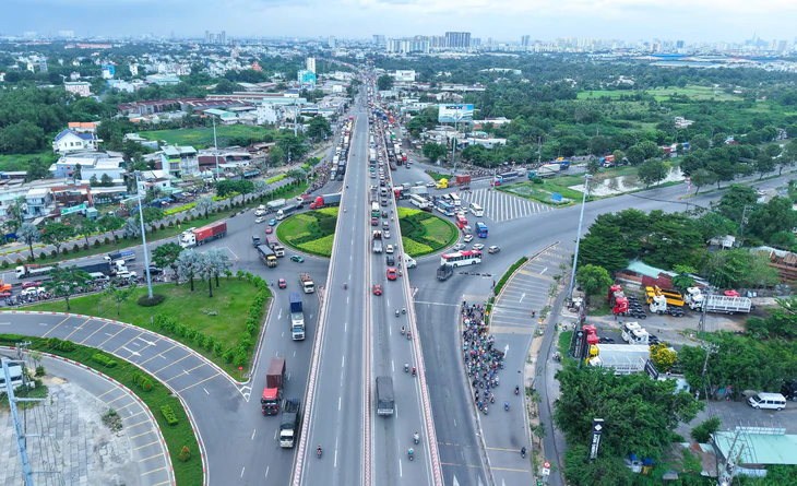 Kẹt xe cao tốc TP.HCM - Long Thành lan xuống đường Võ Chí Công, tài xế nên chọn lộ trình phù hợp - Ảnh 8.