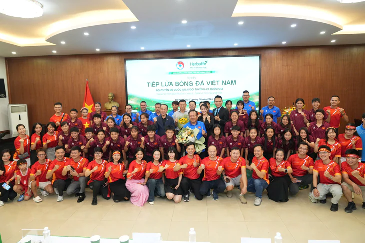 Herbalife ‘tiếp lửa’ U23 Việt Nam, đội tuyển nữ Việt Nam trước thềm ASIAD 2026 - Ảnh 1.