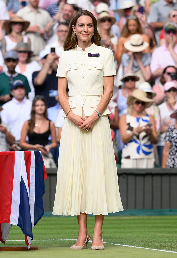 Phong cách đối lập của Kate Middleton và Meghan Markle - Ảnh 14.
