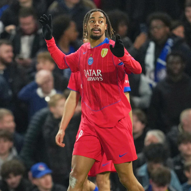Barcola sẽ chọn áo số 29 nếu đến Liverpool vì… mê game - Ảnh 1.