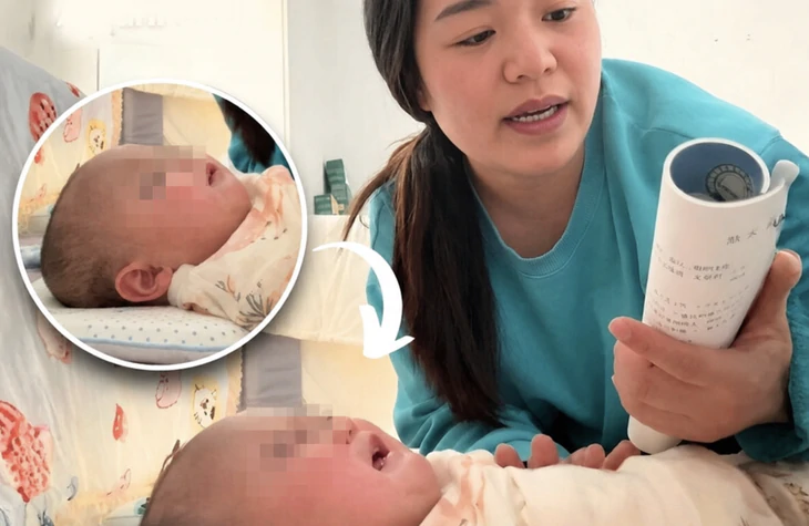 Con khóc mãi không ngủ, mẹ trẻ dùng hàm số bậc 2 để... ru - Ảnh 1.
