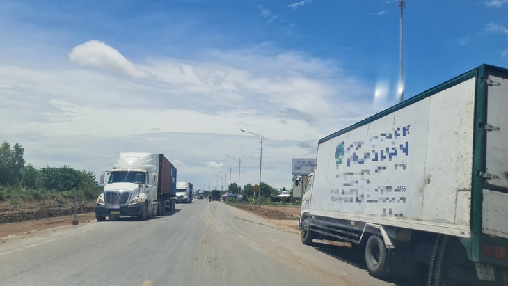 Doanh nghiệp lo lắng an toàn giao thông công nhân tại khu công nghiệp năm 2026 - Ảnh 4.