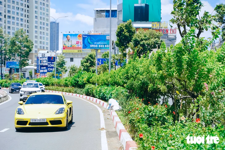TP.HCM chỉnh trang các cửa ngõ, trạm chờ xe buýt theo hướng mang 'khu vườn' vào đô thị - Ảnh 7.