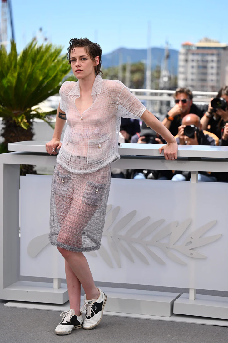 Kristen Stewart chưa bao giờ tuân theo 'luật chơi' giày dép - Ảnh 4.