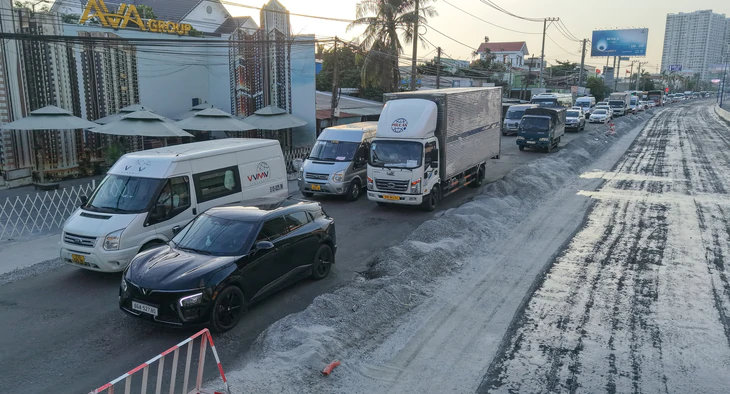 Người dân tất bật dọn nhà, nhường mặt bằng mở rộng Quốc lộ 13 trước ngày khởi công - Ảnh 19.