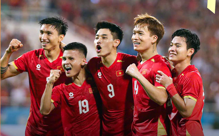 HLV Harry Kewell sẵn sàng để các cầu thủ tốt nhất lên tuyển Việt Nam đá FIFA ASEAN Cup - Ảnh 2.