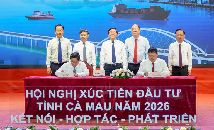 Cà Mau trao giấy chứng nhận đầu tư hơn 40.000 tỉ đồng cho các dự án trọng điểm - Ảnh 2.