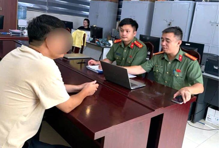 Phạt 12,5 triệu đồng người đàn ông đăng quyết định khởi tố giả của công an lên Facebook - Ảnh 1.
