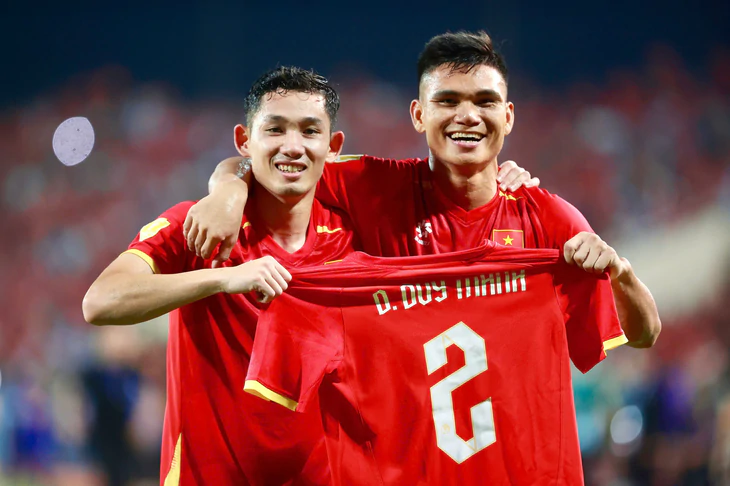 HLV Harry Kewell sẵn sàng để các cầu thủ tốt nhất lên tuyển Việt Nam đá FIFA ASEAN Cup - Ảnh 1.