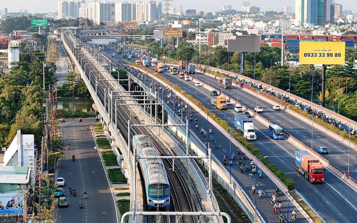 Dự án ngăn triều 10.000 tỉ ở TP.HCM tất bật thi công, nỗ lực về đích cuối năm 2026 - Ảnh 2.