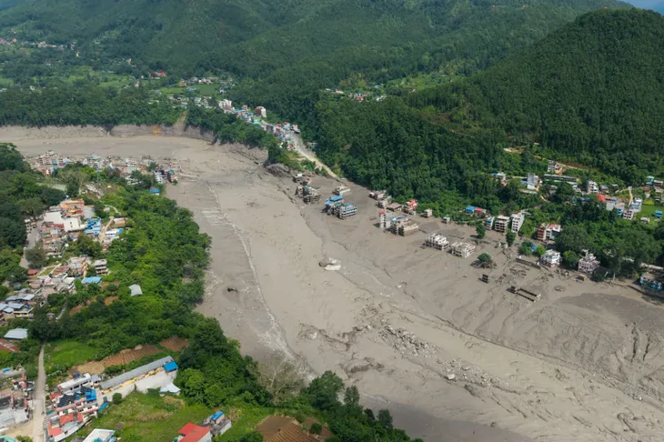 Lũ quét Nepal - Tây Tạng: Lời giải thích và cảnh báo - Ảnh 3.
