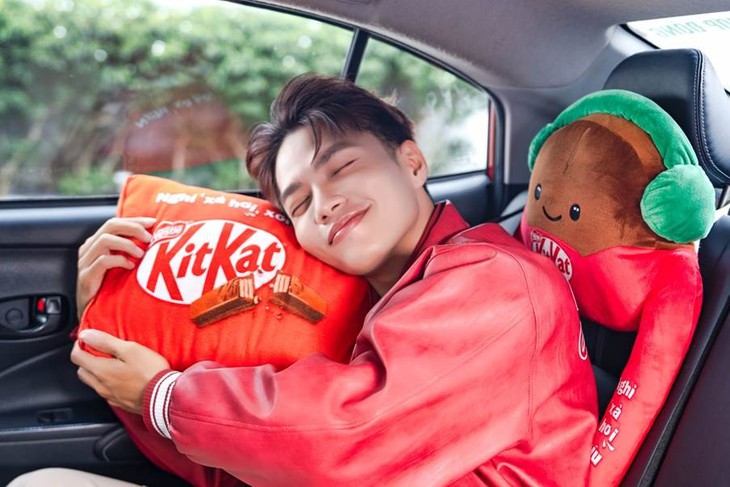 KitKat và Grab bắt tay tạo nên khoảng nghỉ trong lúc di chuyển cho người trẻ - Ảnh 2.