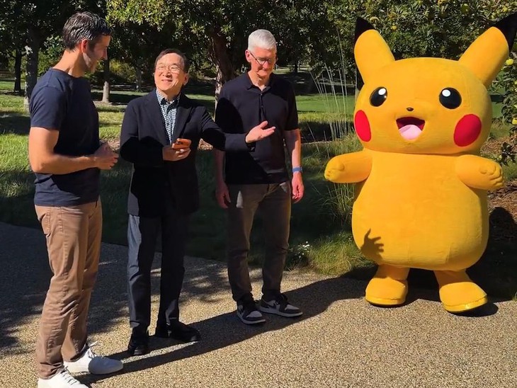 Pikachu ghé thăm Apple Park, gặp Tim Cook và John Ternus - Ảnh 1.