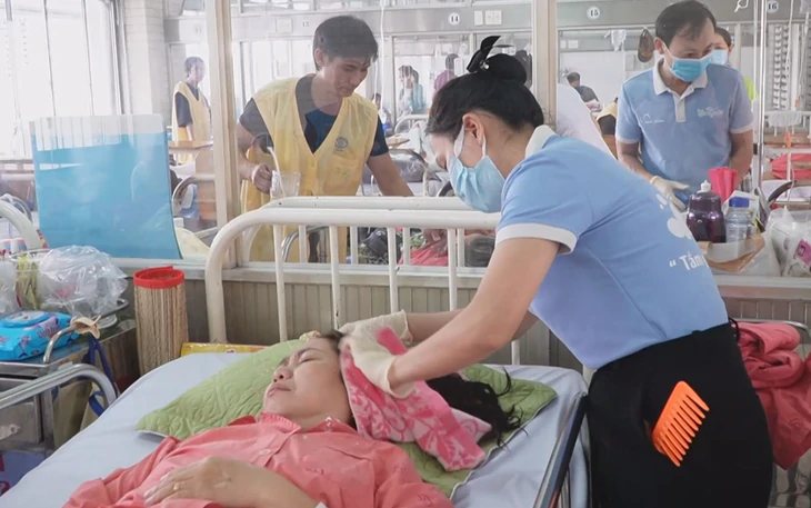 Cuộc thi Lan tỏa năng lượng tích cực 2026: Bác sĩ về Châu Phong, chăm sóc sức khỏe bà con người Chăm - Ảnh 2.