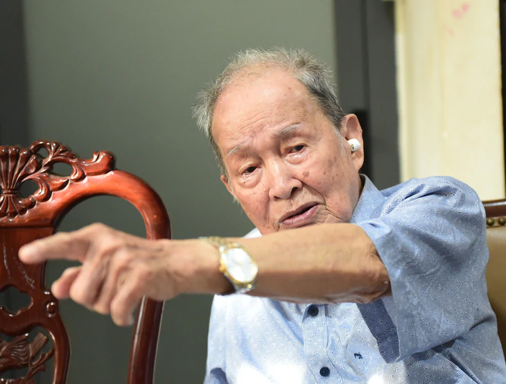 Nối những câu chuyện tuổi 18 qua 81 nămÔng Tư Cang - Ảnh 5.