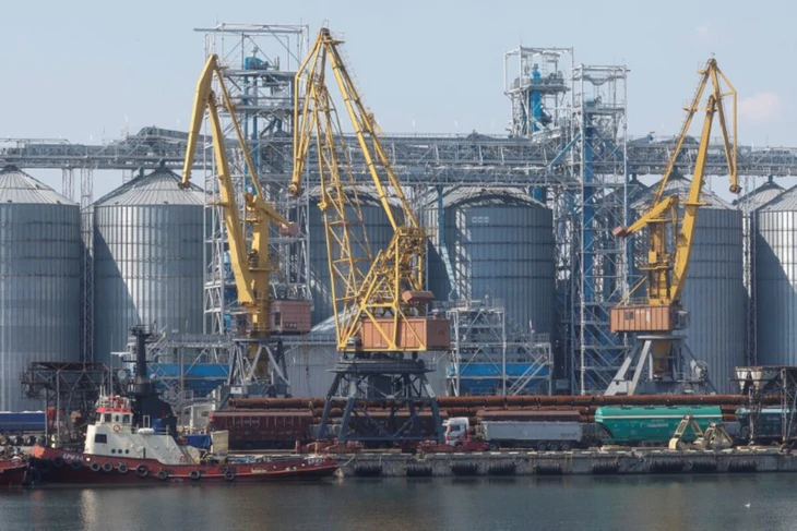 Kinh tế Ukraine suy giảm khi Nga liên tiếp oanh tạc các doanh nghiệp  - Ảnh 1.