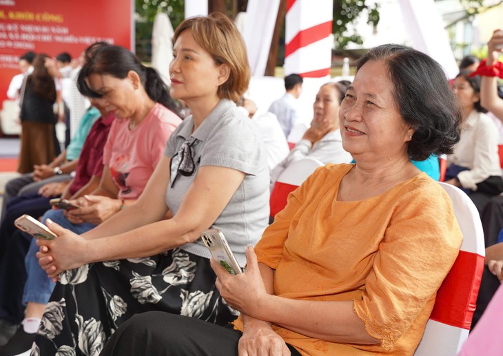 TP.HCM khởi công loạt dự án lớn quốc lộ 1, quốc lộ 13, chỉnh trang khu Mả Lạng - chợ Gà - Gạo - Ảnh 9.