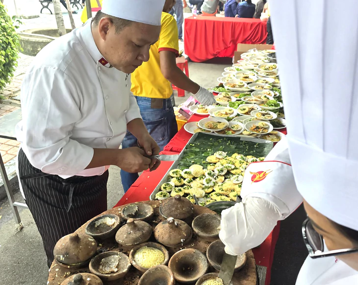 Hàng trăm phần chay phục vụ bà con tại Lễ hội ẩm thực chay TP.HCM 2026 - Ảnh 1.