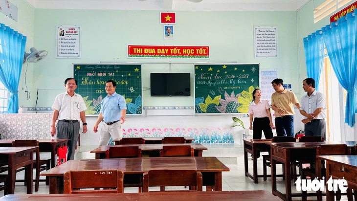 Các xã đảo, biên giới Đồng Tháp phấn đấu 100% học sinh có đủ sách giáo khoa năm học mới - Ảnh 1.