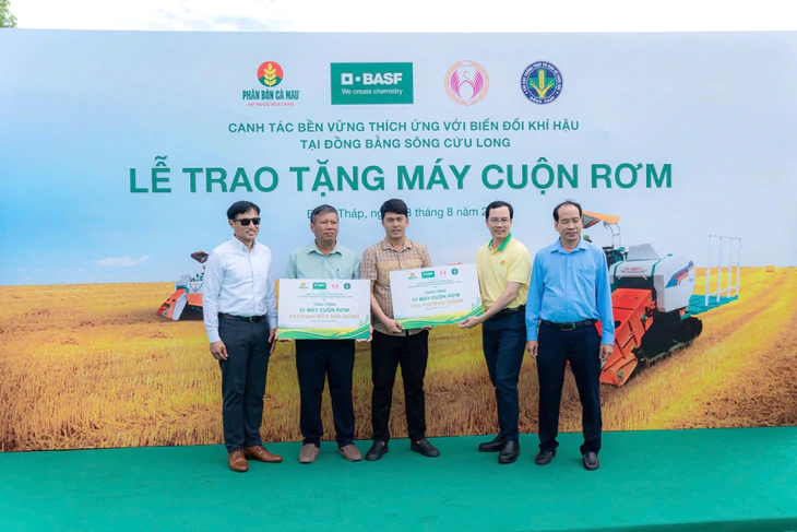 Phân Bón Cà Mau mở đầu chuỗi hoạt động canh tác lúa bền vững tại Đồng Tháp - Ảnh 1.