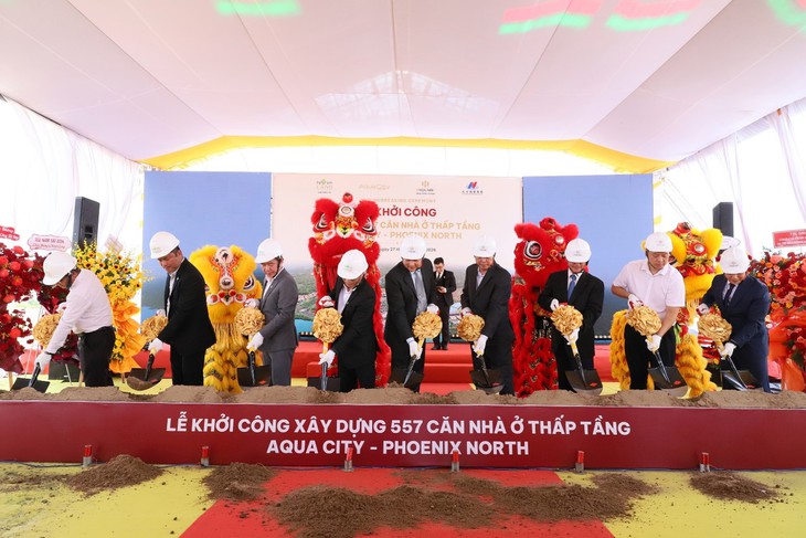 Khởi công hơn 500 căn nhà ở thấp tầng tại Aqua City - Ảnh 1.