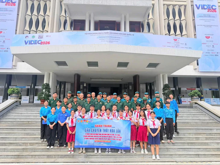 Tuổi trẻ TP.HCM lan tỏa tình yêu Tổ quốc trước thềm Quốc khánh 2-9 - Ảnh 11.