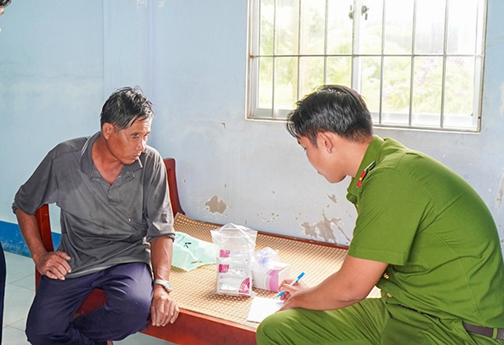 Cà Mau quyết tâm không để ma túy ‘lọt ra biển’ - Ảnh 1.
