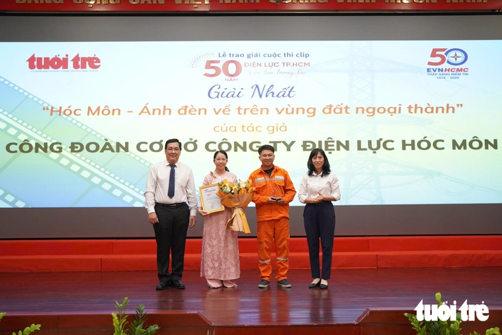 Hóc Môn, ánh điện về trên vùng đất ngoại thành đạt giải nhất 50 năm Điện lực TP.HCM kiến tạo tương lai - Ảnh 1.