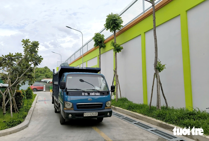 TP.HCM đẩy nhanh đầu tư 23 trạm trung chuyển rác, 8 trạm khởi công năm nay - Ảnh 1.