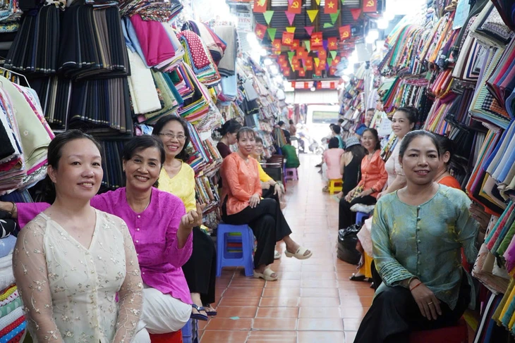 Di sản văn hóa Sài Gòn chợ Tân Định 100 năm gắn bó với đời sống người dân - Ảnh 8.