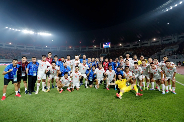 Ma thuật của Kim Sang Sik quá đỉnh - Ảnh 2.