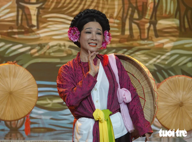 Thanh Tuấn là chàng trai xứ Huế, Thanh Thanh Hiền hóa cô gái Kinh Bắc ở Gala Chuông vàng vọng cổ - Ảnh 2.