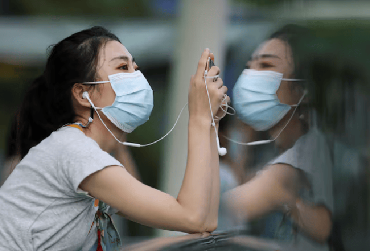 Thái Lan bác tin giả về biến thể COVID-19 mới 'nguy hiểm gấp 3 lần' - Ảnh 1.