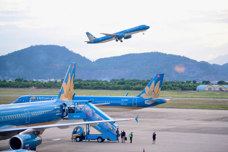 Khách tăng, sân bay bớt căng dịp lễ 2-9: Năng lực phục vụ hàng không đã khác? - Ảnh 4.