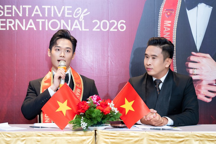Trần Tiến Dũng đặt mục tiêu nam vương Manhunt International, mang áo dài đến Sri Lanka - Ảnh 3.