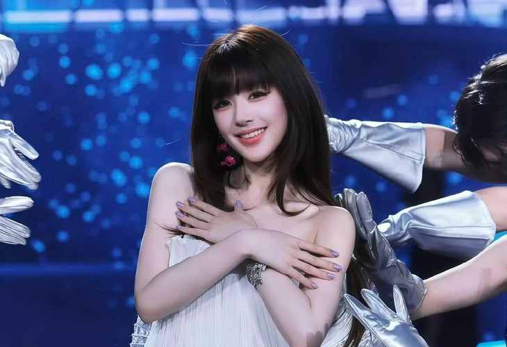 Tranh cãi trang phục 'thiếu vải' tại các concert Trung Quốc - Ảnh 1.