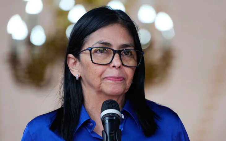 Ông Maduro bất ngờ xuất hiện trong loạt ảnh mới sau 8 tháng bị giam tại Mỹ? - Ảnh 2.