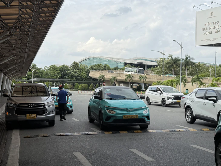 Khách tăng, sân bay bớt căng dịp lễ 2-9: Năng lực phục vụ hàng không đã khác? - Ảnh 3.