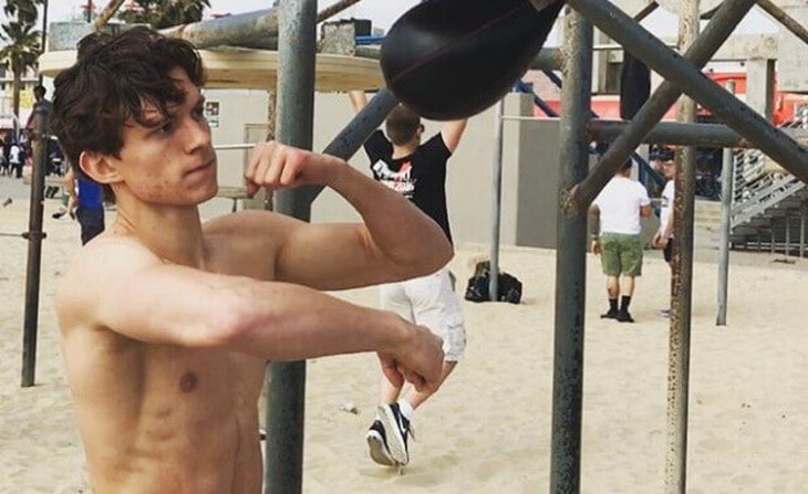 Phương pháp tập luyện đặc biệt của “Người Nhện” Tom Holland - Ảnh 1.