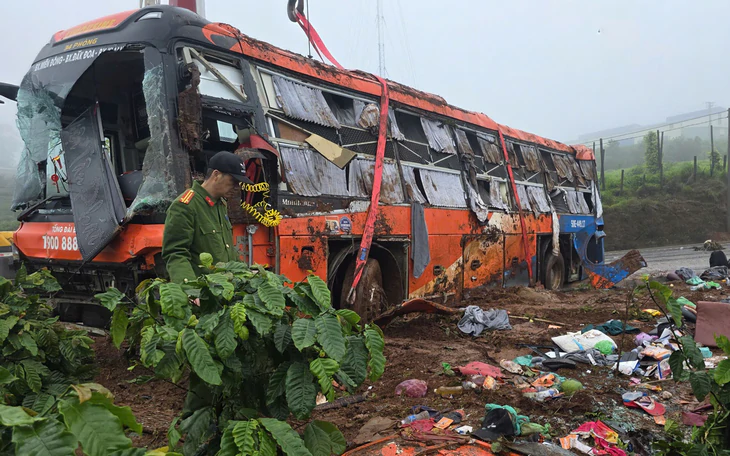 Vụ lật xe khách tại Gia Lai: Xe khách đi vào tuyến đường chưa được phép khai thác - Ảnh 3.
