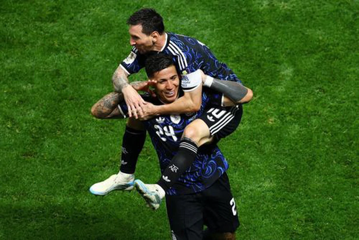 Hãy yêu nước như Messi! - Ảnh 1.