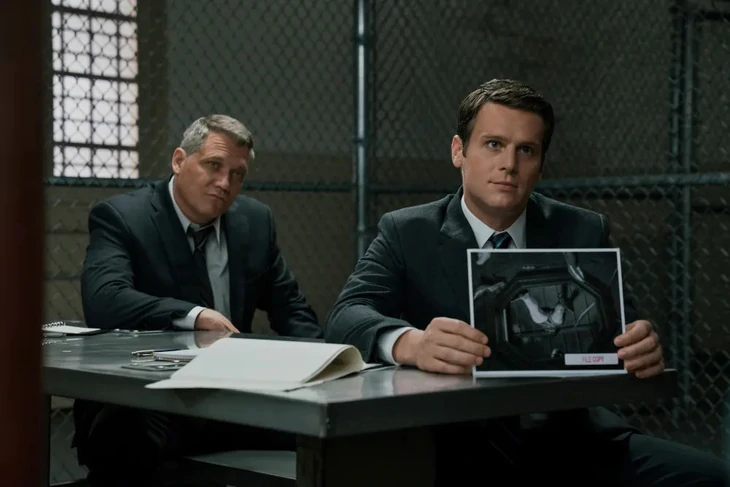 Sex Education, Mindhunter và top 5 series xuất sắc trên Netflix để 'cày' dịp lễ 2-9   - Ảnh 3.