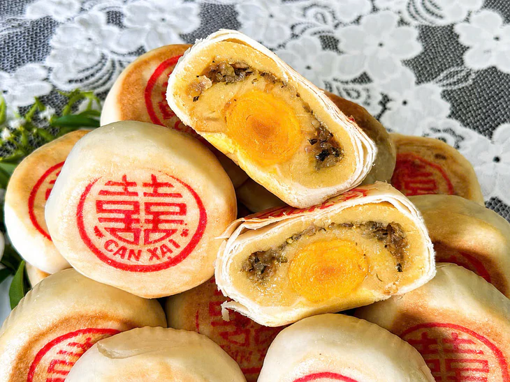 Bánh pía can xại ở Cần Thơ ‘độc, lạ’, nhiều người thích nhưng vì sao ít người làm? - Ảnh 1.