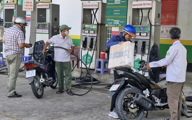 Sổ đỏ đã chuyển nhượng, vẫn ký hợp đồng bán thu hàng trăm tỉ đồng - Ảnh 2.