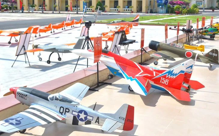 Doanh nghiệp Việt phát triển AI cho UAV điện hai rotor nghiêng đầu tiên trên thế giới - Ảnh 1.