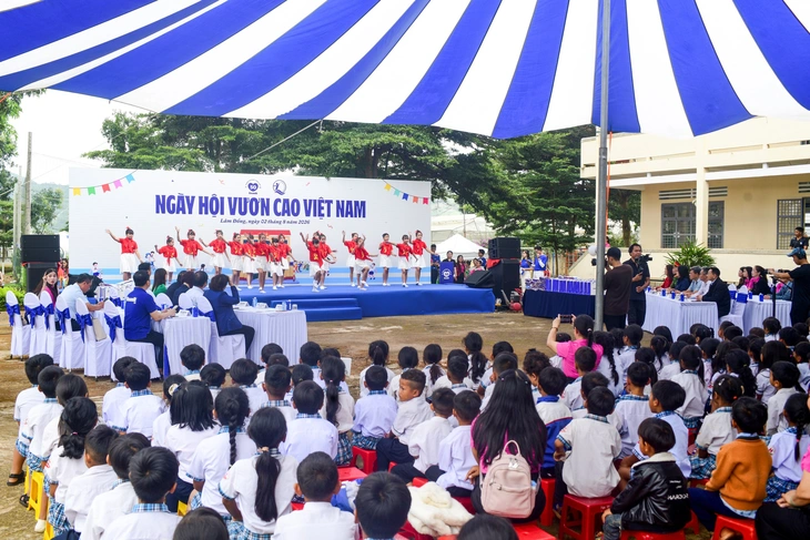 Hơn 500 học sinh tham gia Ngày hội Vươn cao Việt Nam tại Lâm Đồng - Ảnh 1.