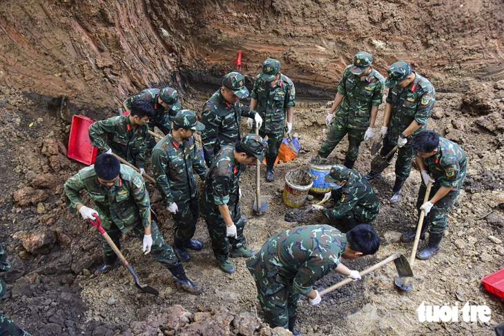 Công viên Lê Thị Riêng và một tháng tìm kiếm ròng rã: Trọn nghĩa vẹn tình với những anh hùng ngã xuống - Ảnh 10.